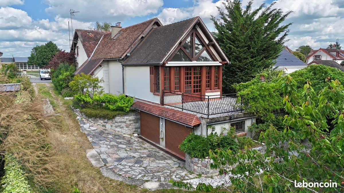 Maison à Avermes proximité école François Reveret