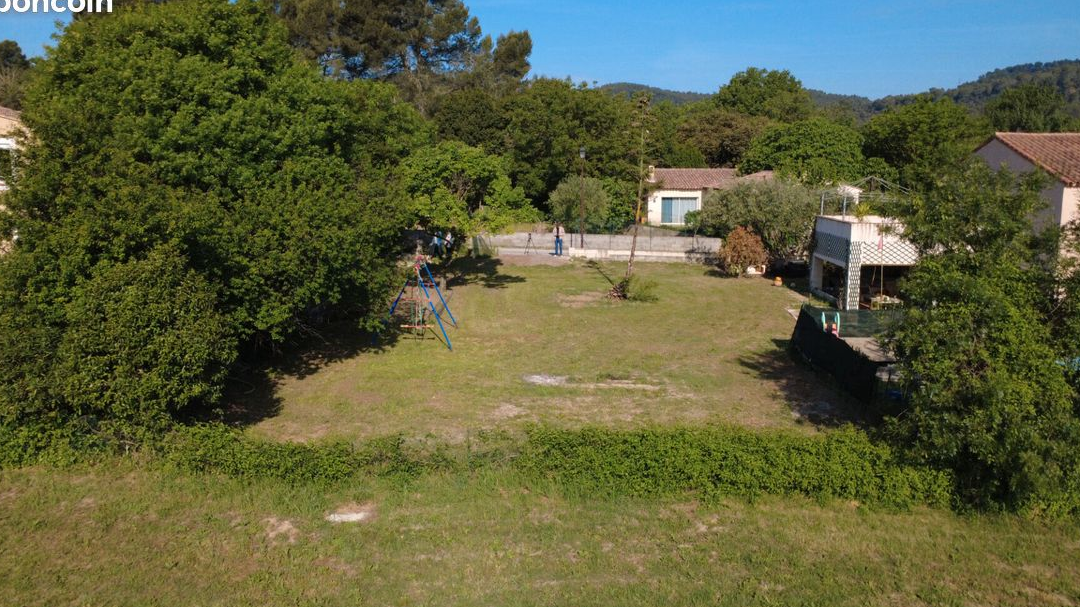 Terrain 501 m² LA MOTTE
