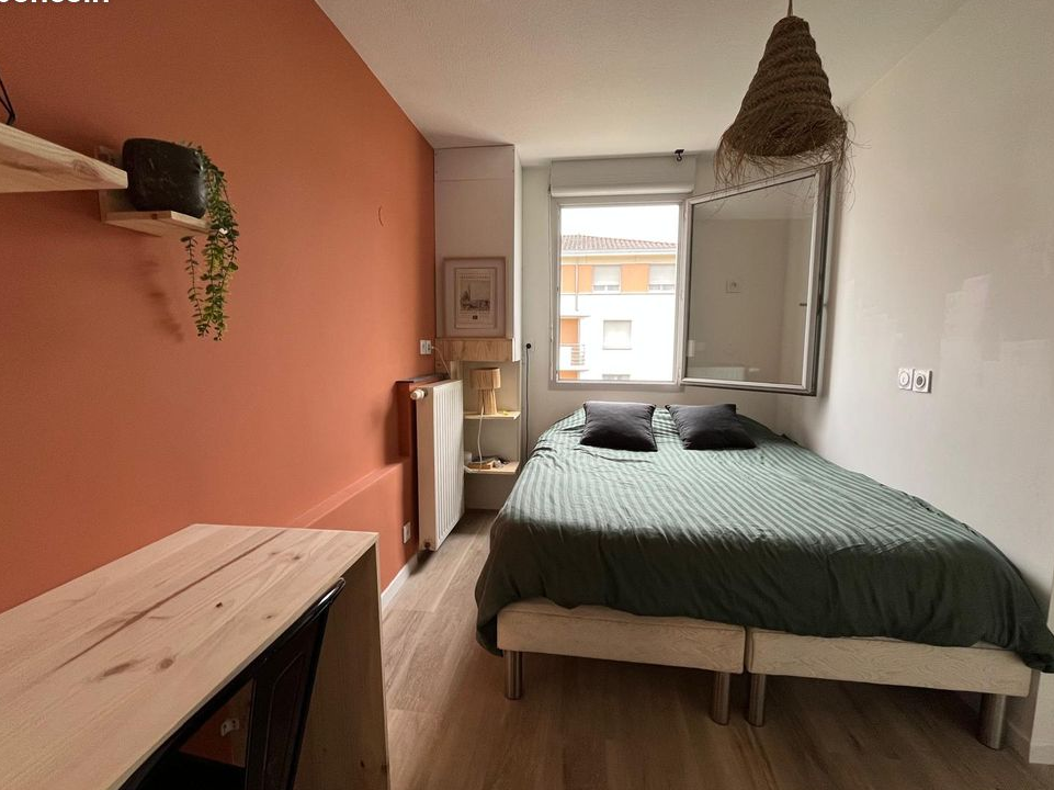 Chambre avec salle d’eau privée – Colocation confortable – Toulouse Sept Deniers