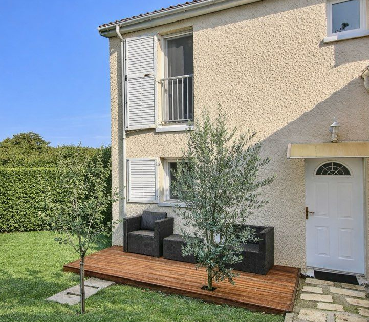 Maison 3 chambres coup de cœur avec jardin et terrasse - Villefontaine (Mas de la Raz)