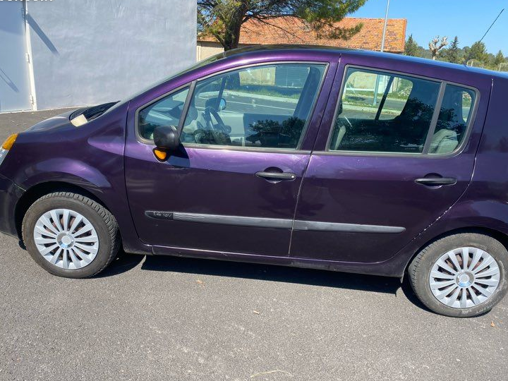 Modus 1.4 16 v avec climatisation