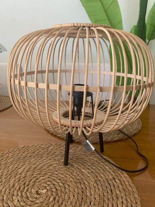 Lampe à poser en bambou