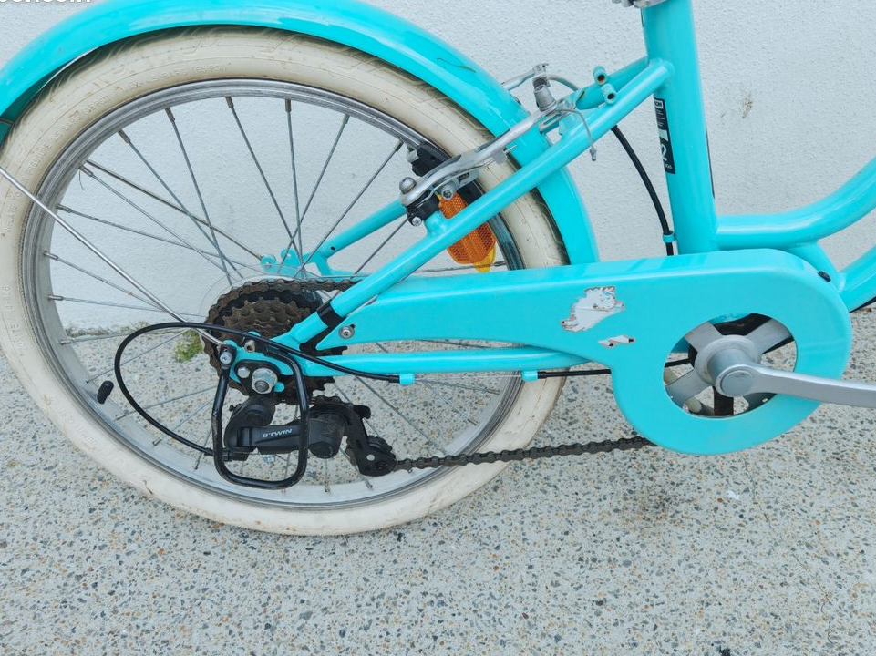 Velo ville enfant elops 500 20 pouces idéal pour 6-9 ans
