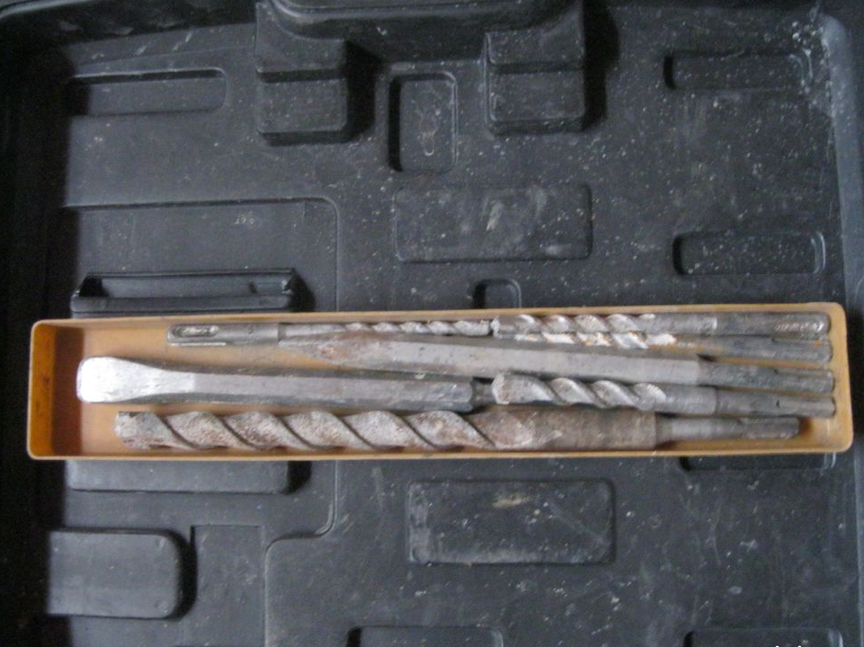 Marteau perforateur 1050w