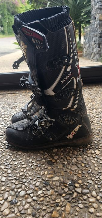 Ensemble casque+ gants + bottes moto cross