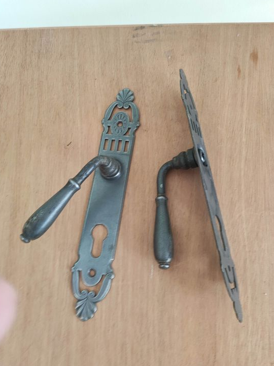 Poignée de porte fenêtre