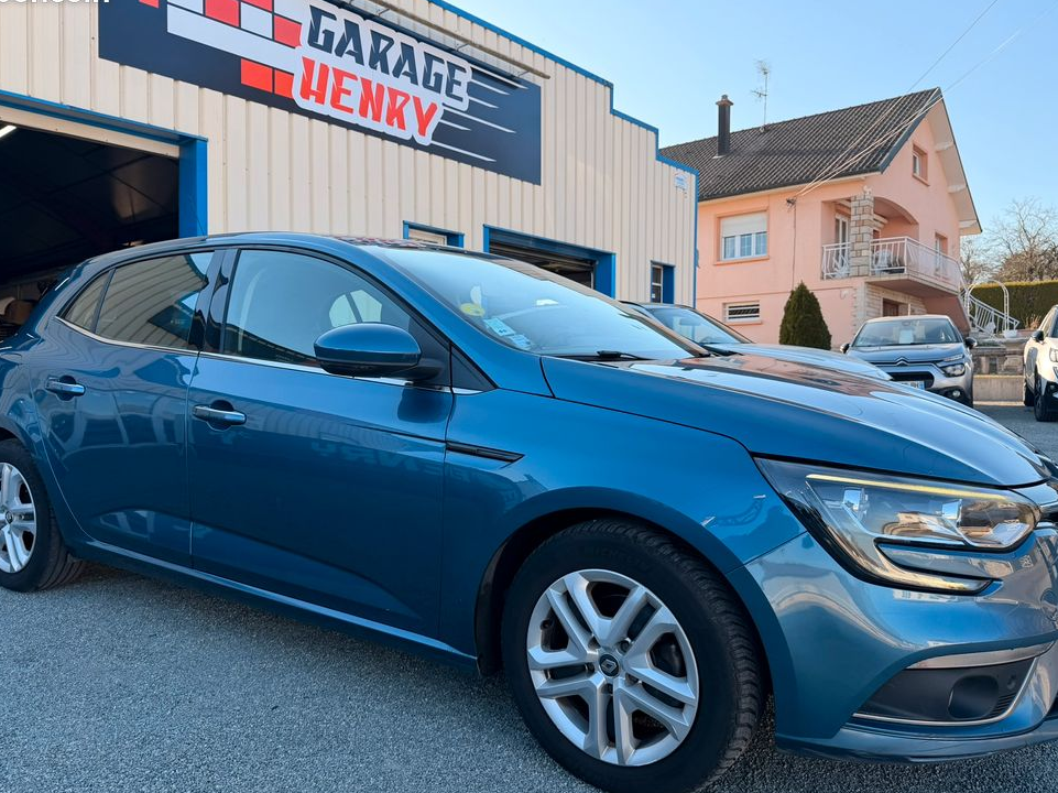 Renault megane blue dci 115 business gps