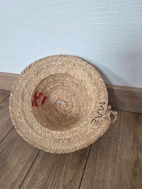 Chapeau de paille bébé