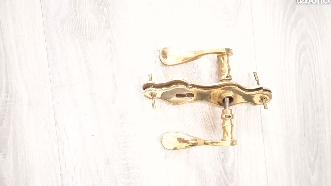Poignée de porte en laiton