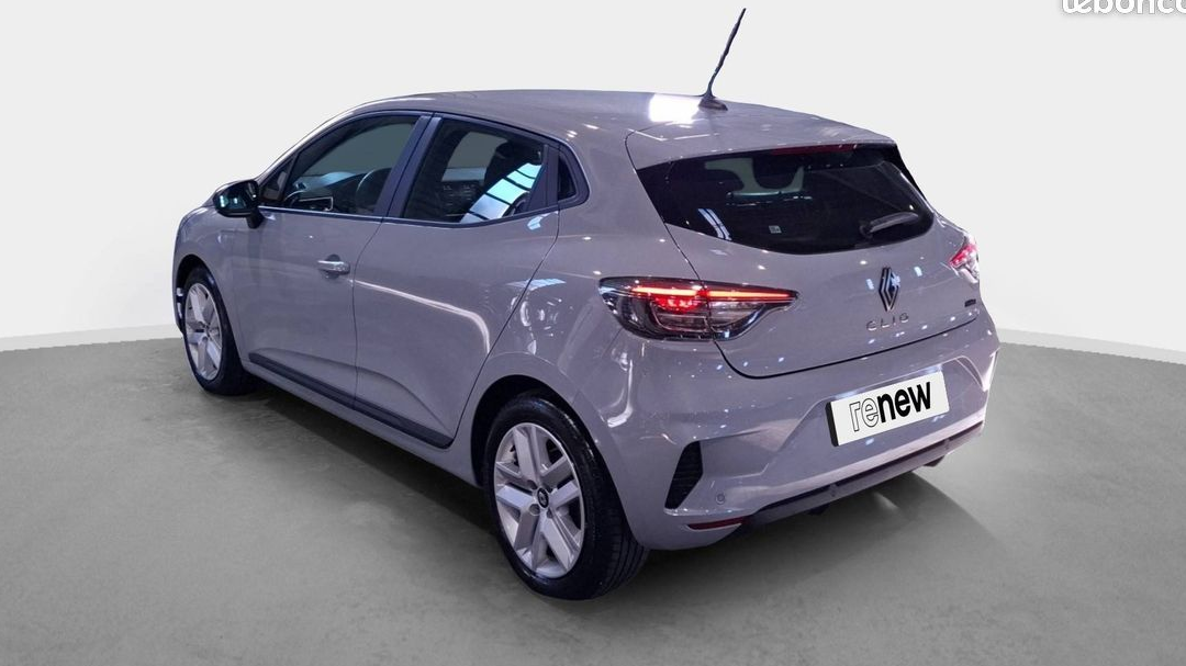 Renault clio e tech full hybrid 145 ch gsr2