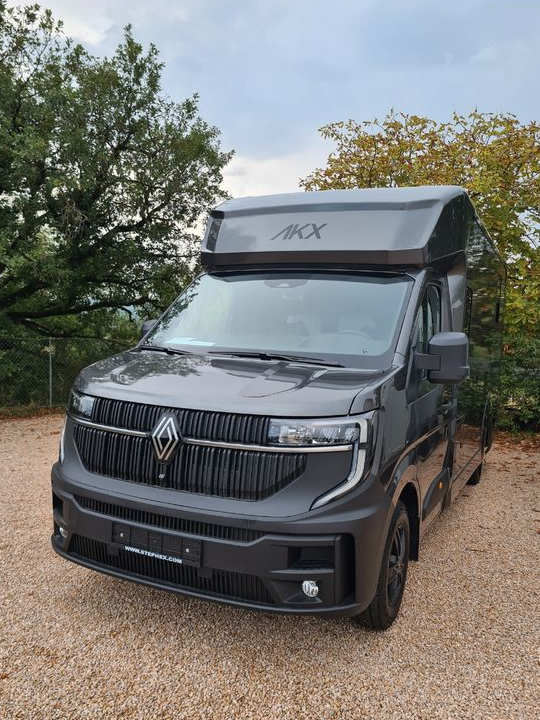 Camion AKX - 2 chevaux - 5 places assises NEUF