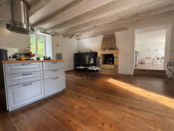 Maison 5 pièces 158 m²