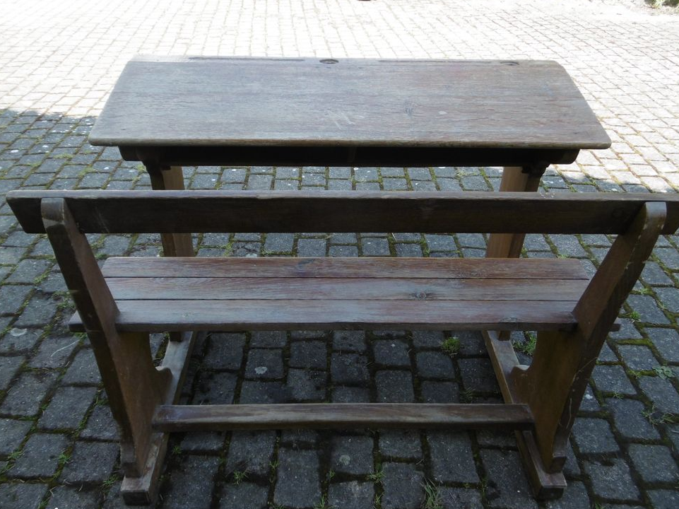 Ancienne table d'école