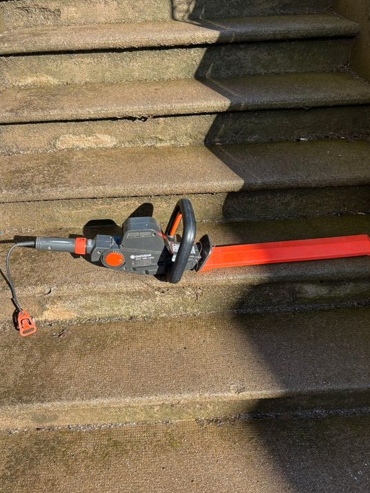 Taille haies Gardena vario