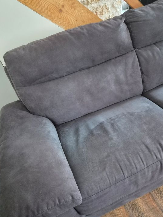 Canapé 3 places – 210 cm – Très propre