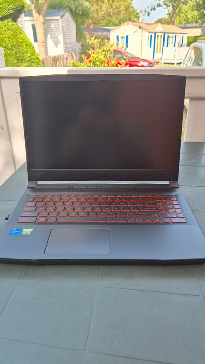 PC Gamer MSI Katana RTX 3070 / i7-11800H