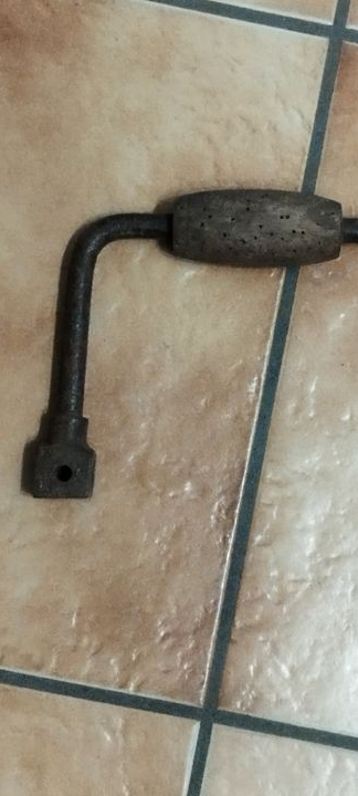 Ancien vilebrequin perceuse à main outil du menuisier ebeniste