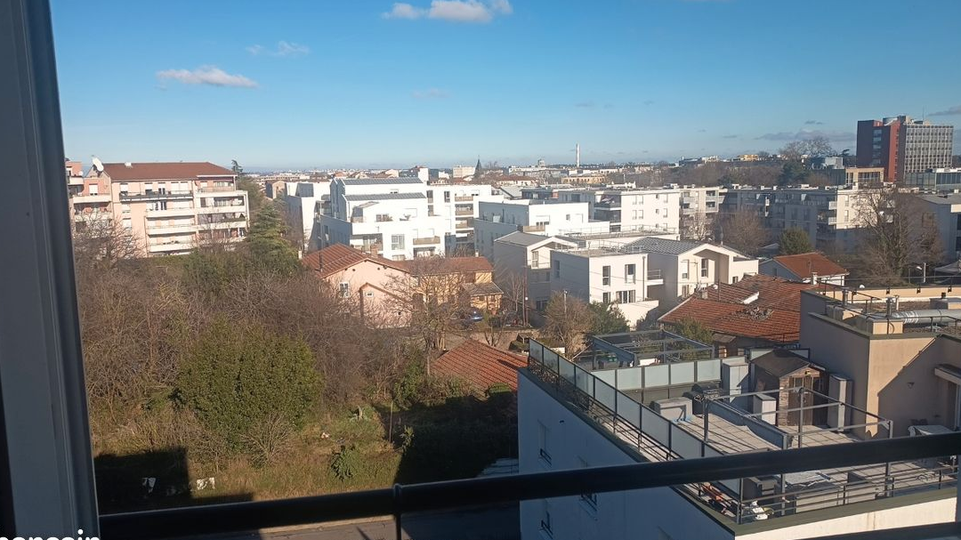 Bel Appartement t 4 84 m2 toit terrasse dernier etage