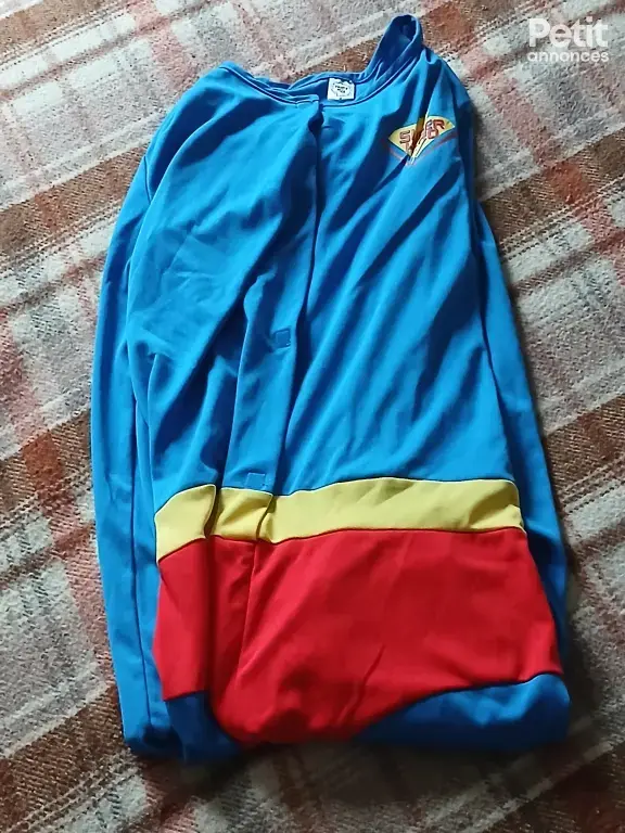 déguisement super héros très bon état complet