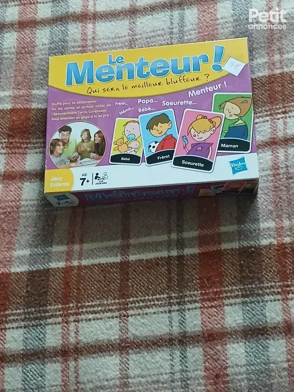 jeux de société les menteur très bon état complet
