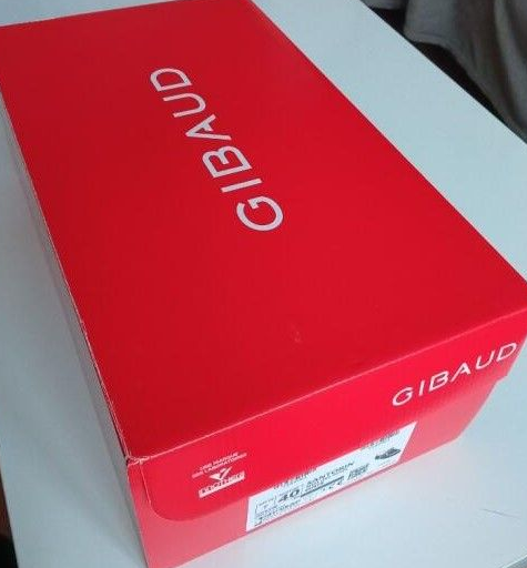 Paire de chaussures/chaussons Gibaud– taille 40 – 12 euros