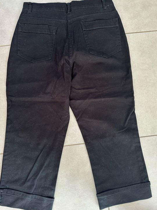 Pantacourt taille 38 neuf