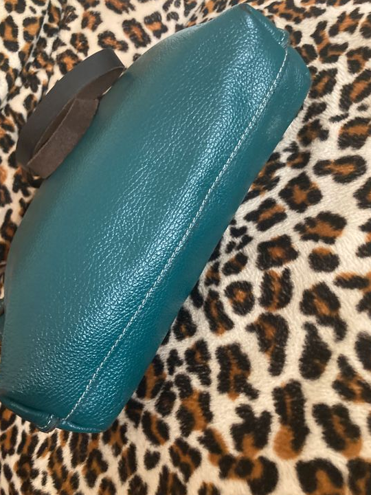 Sac bandoulière cuir grainé bleu canard