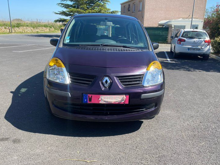 Modus 1.4 16 v avec climatisation