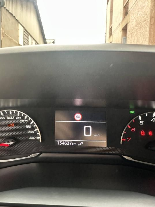 Peugeot 2008 II 1.5 BlueHDi 110ch S&S Active Pack