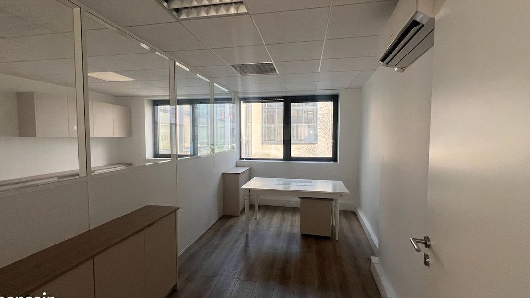Bureaux 120 m²