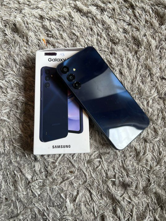 Samsung Galaxy A15 en excellent état