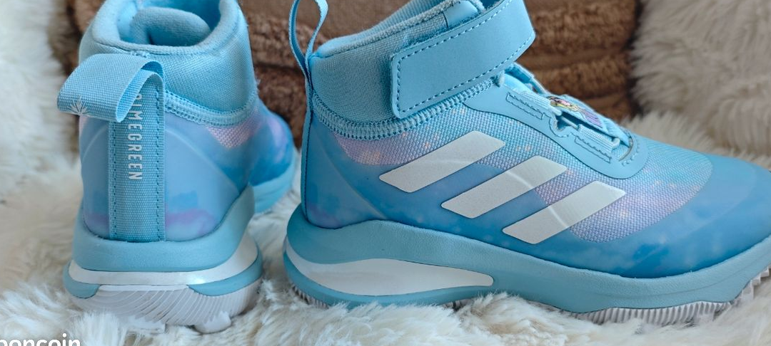 Basket adidas reine des neiges enfants