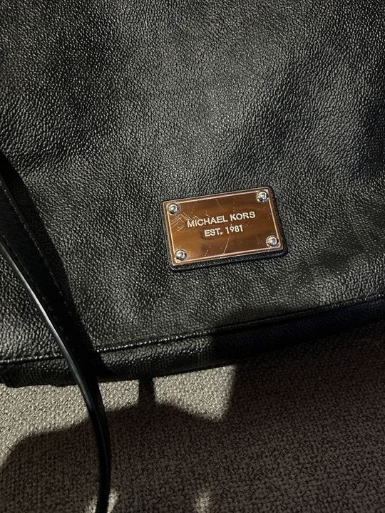 Rare MICHAEL KORS Signature Large Jet Set Travel Messenger Crossbody Folio Bag