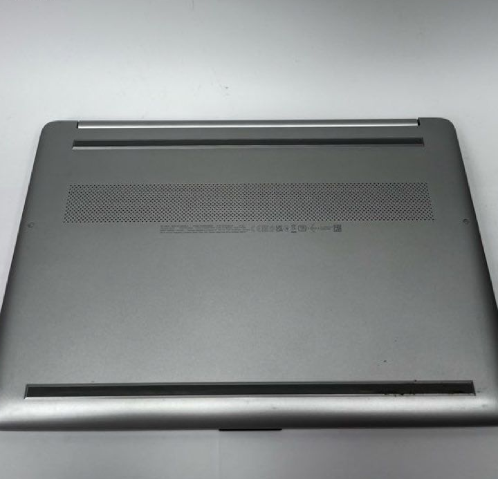 HP 15s i5 12e Gen / 16Go / 1To SSD – Puissant & Polyvalent