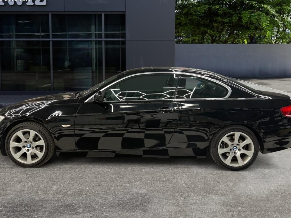 BMW Série 3 Coupe 2.0 320 D 177 Confort /très bien suivie Bmw et garage/turbo neuf/ pneus neuf/ré...