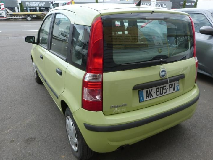 Fiat Panda 2 - 1.1I - 54CV - Vert - Essence - 12/2004 - 5 PORTES 5 PLACES - TOUTES PIECES