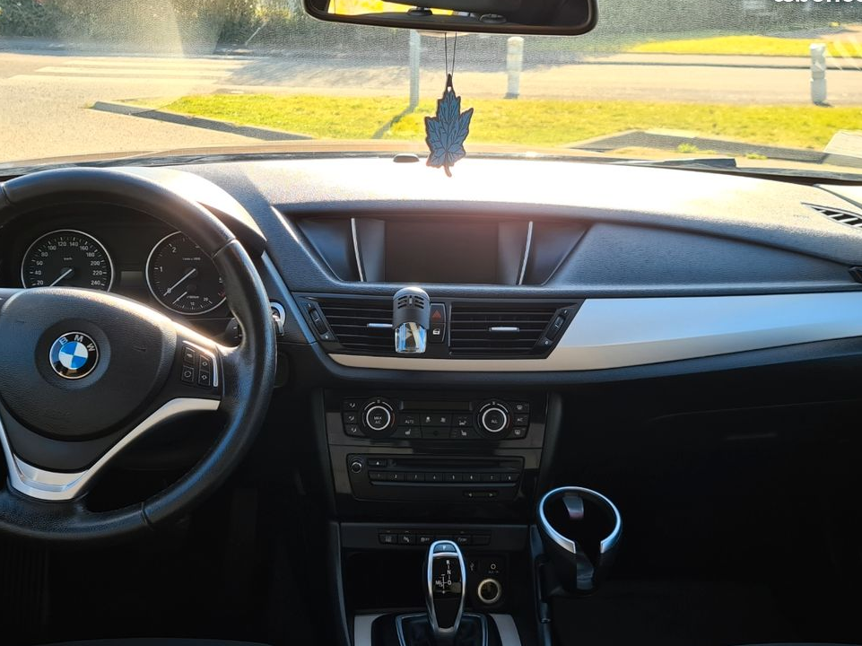 Bmw x1 18d 2.0 143cv sdrive lounge bva