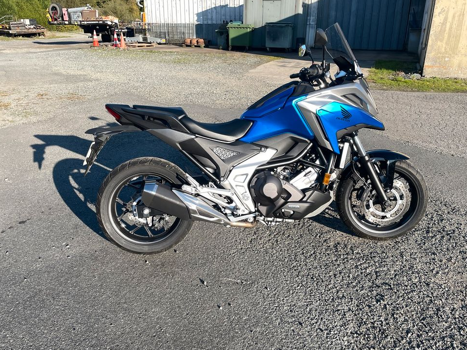 Moto HONDA nc750x DCT 2500 km