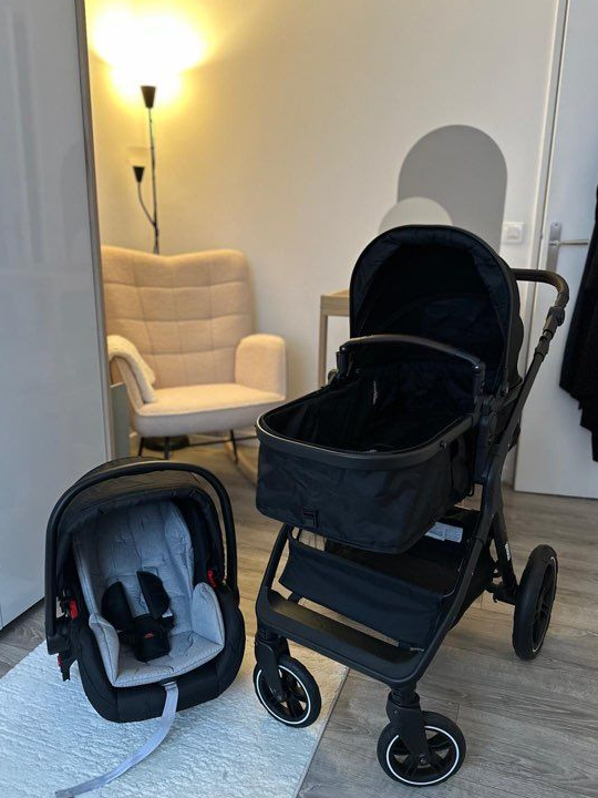 Poussette 3 en 1 NEUVE + cosy + accessoires