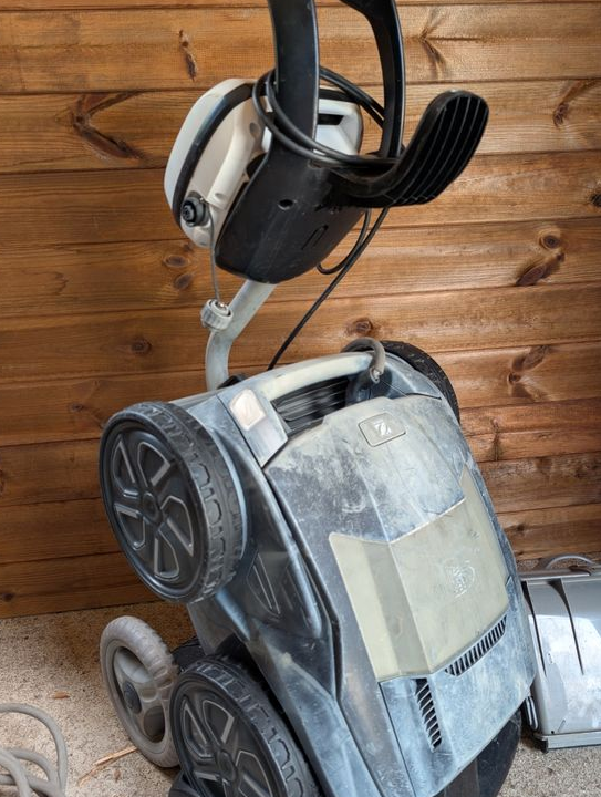 Robot Zodiac iq 6900 pour pièces