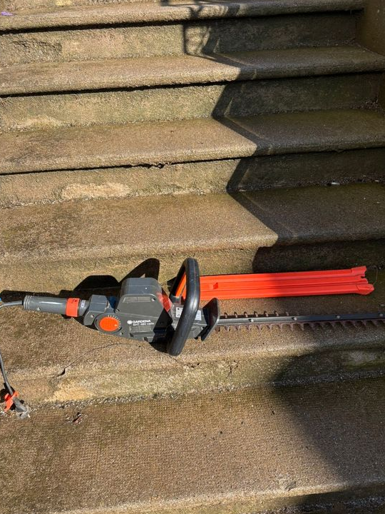Taille haies Gardena vario