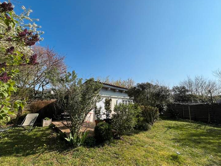 Maison 9 pièces 183 m²