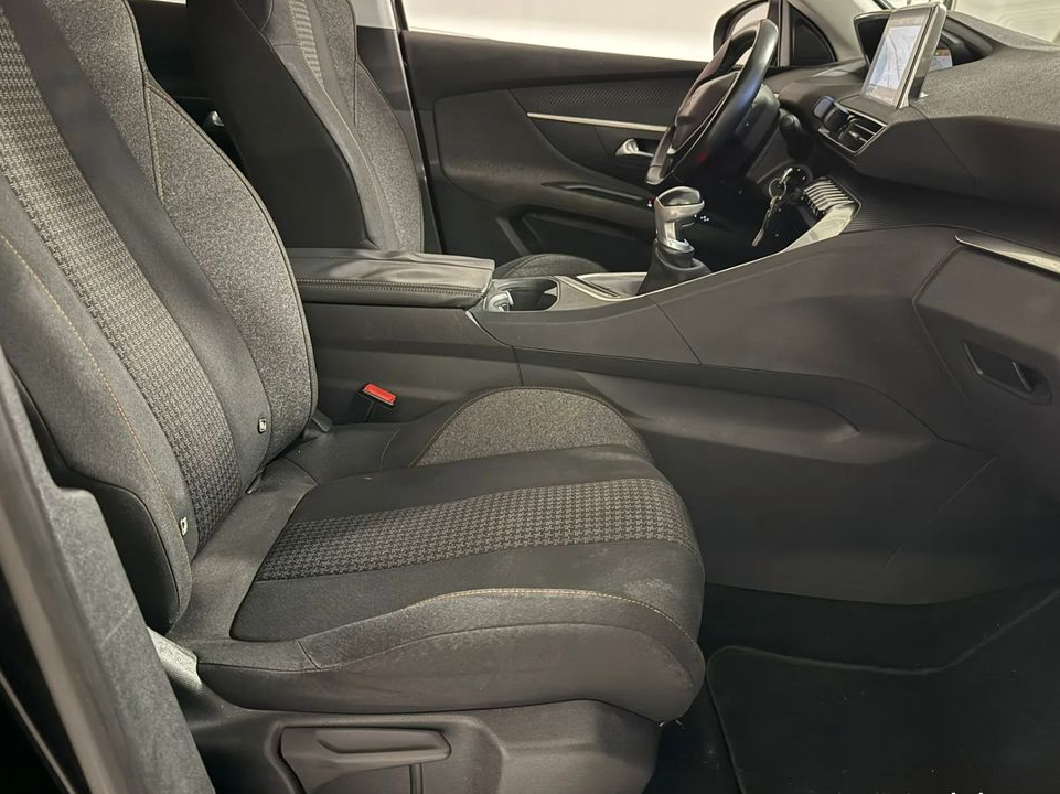 PEUGEOT 3008 120ch ACTIVE BUSINESS LED SUIVI A JOUR
