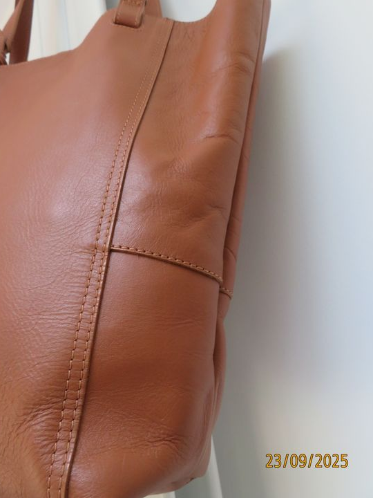 Cabas 100 % cuir , cognac , comme neuf