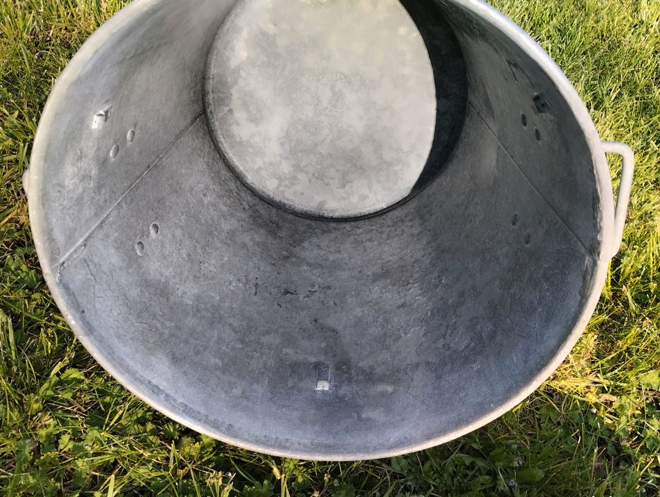 Bassine lessiveuse en zinc