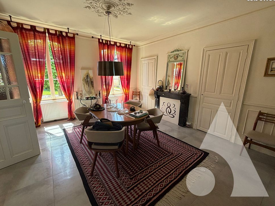 Propriété 9 pièces 445 m²