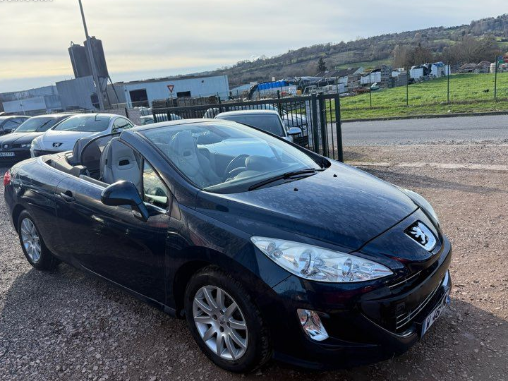 Peugeot 308 cc 1.6l hdi 112cv bv6 feline 1 ère main avec 146151 kms