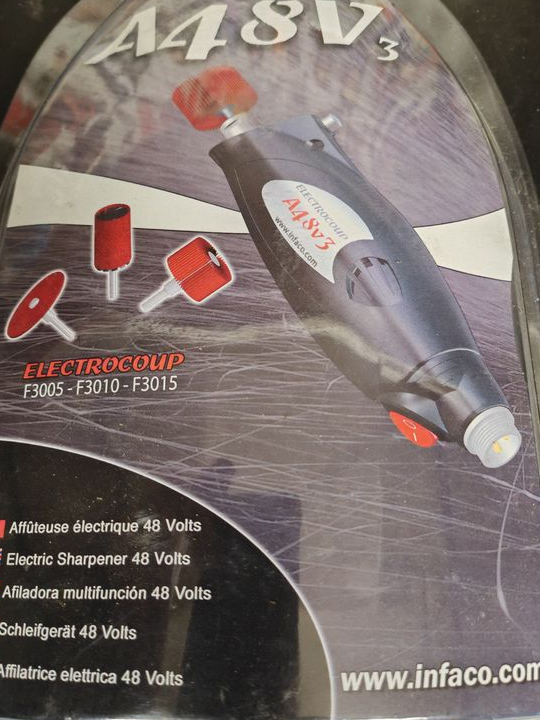 Affûteuse sécateur infaco 48 v neuve dans Sous blister