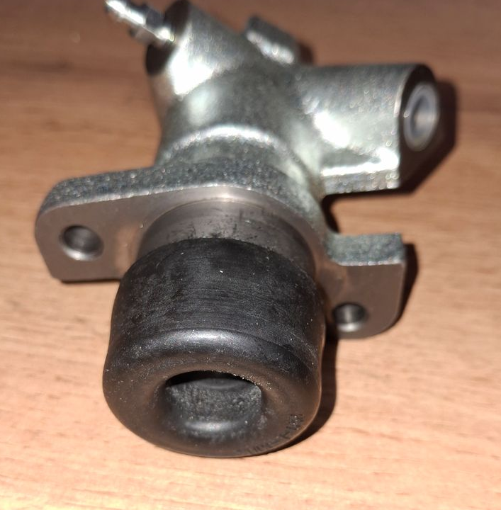 Recepteur embrayage r21 2l turbo