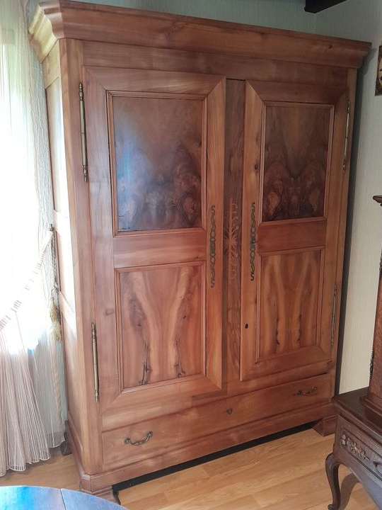 Rare et unique Armoire Lorraine Louis Philippe